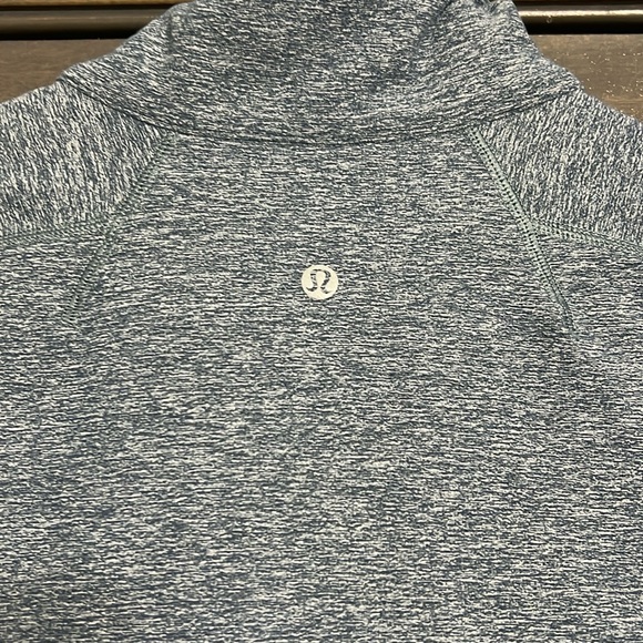 Lululemon men’s Surge Warm‎ 1/2 Zip Heathered Alberta Lake / Caspian Blue XL - Picture 3 of 6